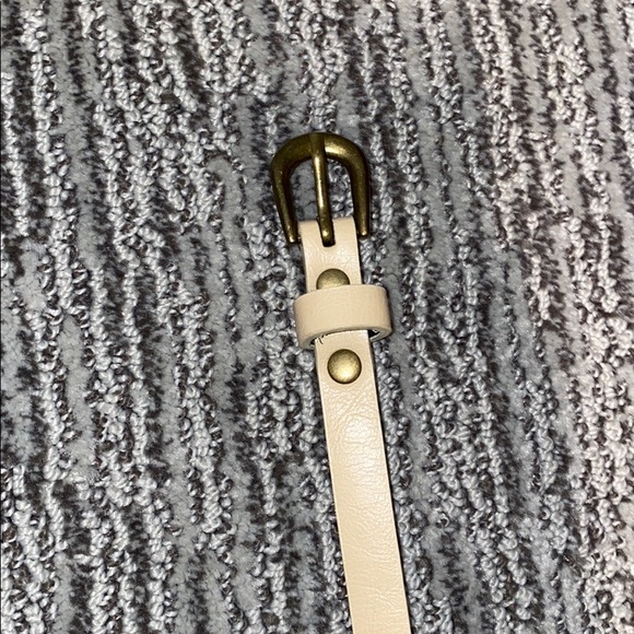 Accessories - Thin Cream Belt